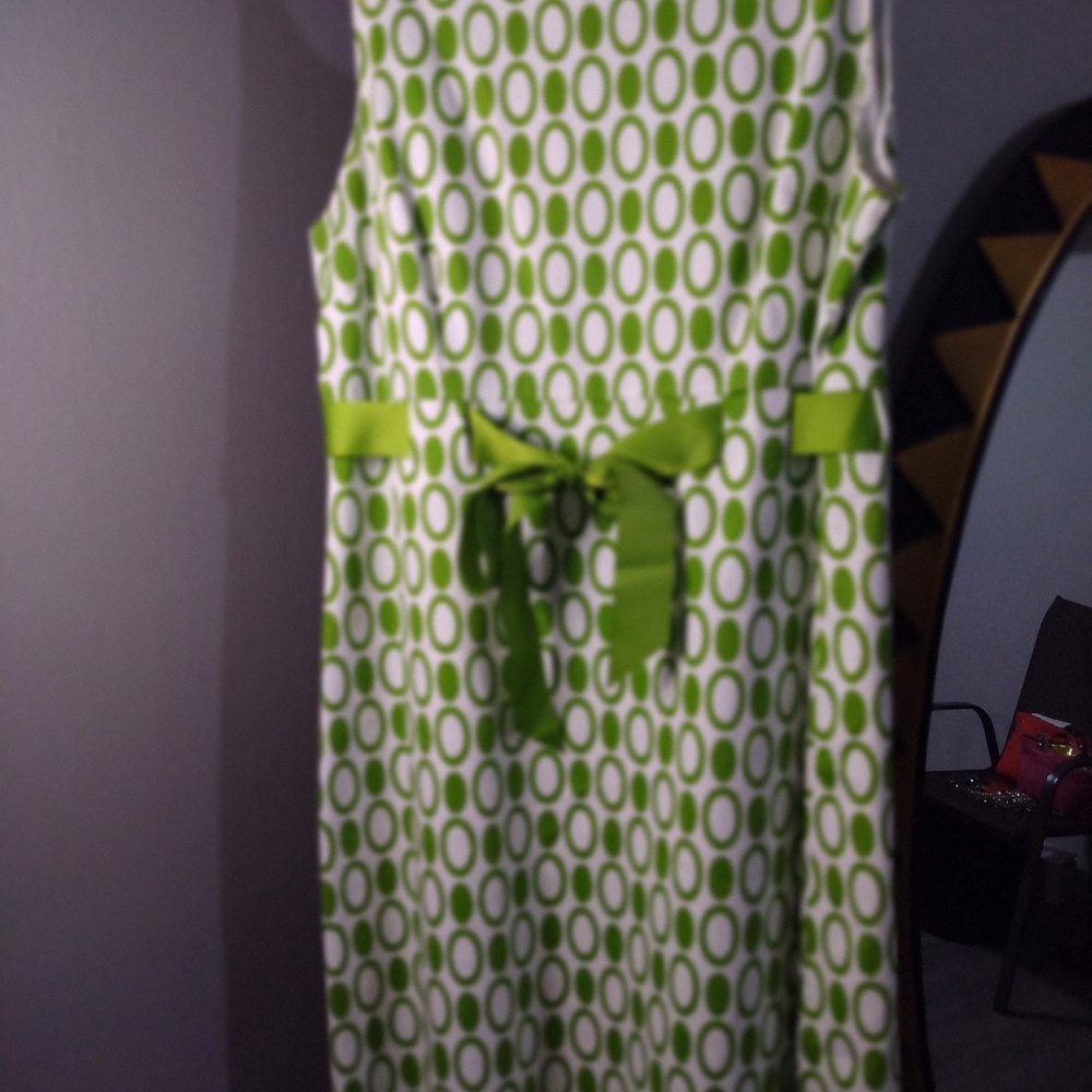 Dress - Picture 4 of 7